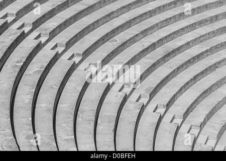 Treppe bilden eine kontrastreiche schwarz-weiß-Muster Stockfoto