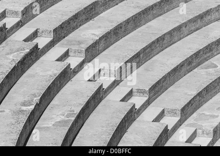 Treppe bilden eine kontrastreiche schwarz-weiß-Muster Stockfoto