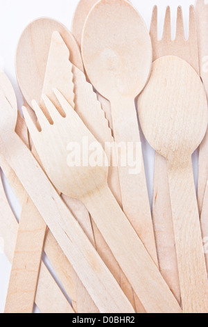 Haufen von Messer, Gabel und Löffel isoliert auf weißem Hintergrund. Stockfoto