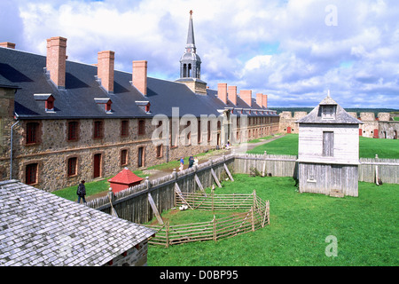 Festung von Louisbourg National Historic Site, Cape Breton Island, Nova Scotia, Kanada - mit Blick auf des Königs Bastion-Kaserne Stockfoto