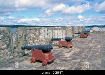 Festung Louisbourg National Historic Site, Cape Breton Island, Nova Scotia Kanada, Waffen / Kanonen auf des Königs Bastion Wällen Stockfoto