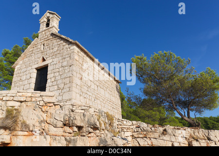 St. Johannes-Kapelle in Osibova auf Insel Brac, Kroatien Stockfoto