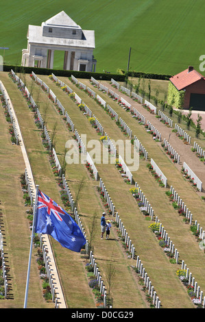 ECKE PAVILLON UND FRIEDHOF DER AUSTRALISCHEN NATIONALEN GEDENKSTÄTTE EINGEWEIHT IM JAHRE 1938 VILLIERS-BRETONNEUX SOMME (80) FRANKREICH Stockfoto