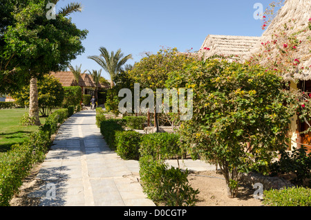 [El Gouna] Rollstuhl Personen Bungalow Resorthotel Stockfoto