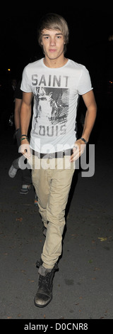 X Factor Kandidat Liam Payne Boy band "One Direction" eine Studio verlassen. London, England Stockfoto