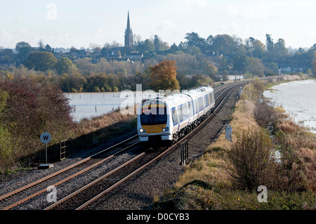 Chiltern Railways Klasse 168 zu trainieren, in der Nähe des Königs Sutton, Northamptonshire, UK Stockfoto