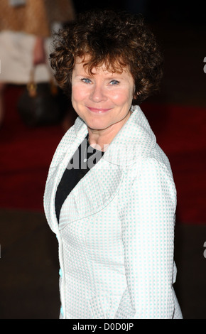 Imelda Staunton der 54th Times BFI London Film Festival - "ein weiteres Jahr" - Premiere - Vue in Leicester Square in London, Stockfoto