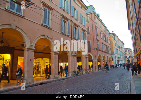 Via Emilia Straße zentrale Modena Stadt Emilia-Romagna Region Italien Mitteleuropa Stockfoto