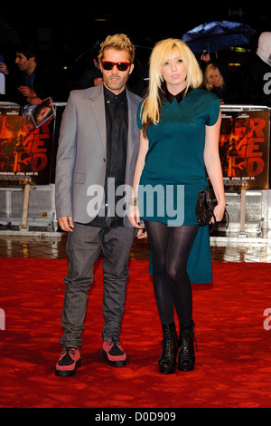 Jules De Martino und Katie White, The UK-Premiere von "RED" in der Royal Festival Hall - Ankünfte London, England - statt Stockfoto