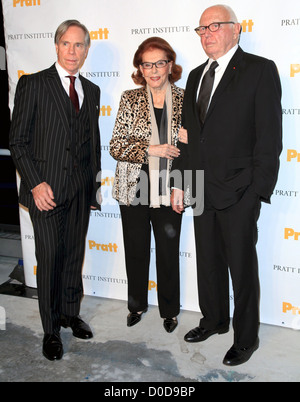 Tommy Hilfiger, Emily Fisher Landau und Ellsworth Kelly besuchen die Pratt Institute Scholarship Gala 7 World Trade Center. Stockfoto