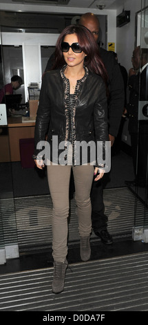 Cheryl Cole BBC Radio One Studios verlassen. London, England - 21.10.10 Stockfoto