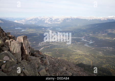 Jasper Stadt Website vom Gipfel des Berges Whistlers, Jasper Nationalpark, Alberta, Kanada Stockfoto