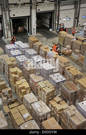 LOGISTIK-DREHSCHEIBE DES INTERNET SALES CORPORATION AMAZON.COM SARAN LOIRET (45) Stockfoto