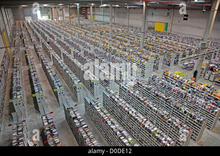 LOGISTIK-DREHSCHEIBE DES INTERNET SALES CORPORATION AMAZON.COM SARAN LOIRET (45) Stockfoto