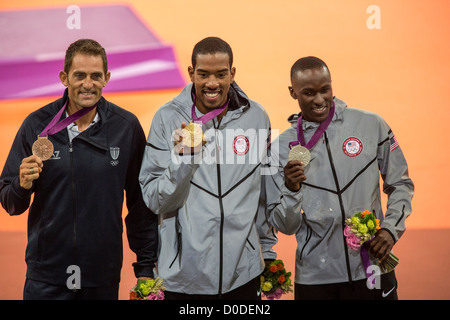 Christian Taylor (USA) gold Medalist Will Claye (USA) - Silber und Fabrizio Donato (ITA) - bronze (L) im Dreisprung der Herren Stockfoto