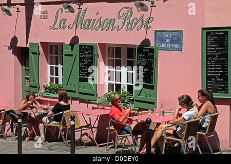 DIE TERRASSE DES MAISON ROSE CAFE RESTAURANT AUF DER BUTTE MONTMARTRE PARIS (75) FRANCE Stockfoto