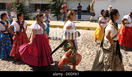 Paraden am Día De La Revolución - Tag der Revolution, Mexiko Stockfoto