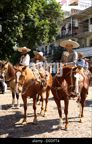 Jahrestag der mexikanischen Revolution-Parade in Puerto Vallarta, Mexiko Stockfoto