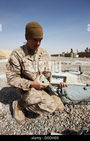 United States Marines montieren Aerovironment RQ-11 Raven-B unbemannten vorwärts operating Base in Afghanistan Stockfoto