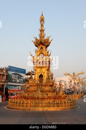 Goldene Uhrturm in Chiang Rai, Thailand, Asien Stockfoto
