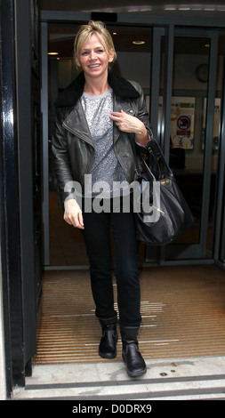 Zoe Ball verlässt die BBC Radio 2 Studios London, England - 27.10.10 Stockfoto