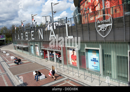 Arsenal Football Club Shop und Store auBerhalb des Emirates Stadium. Namens The Arsenal ist es der Club Flagship store Stockfotografie Alamy
