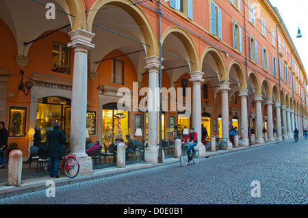 Via Emilia Straße zentrale Modena Stadt Emilia-Romagna Region Italien Mitteleuropa Stockfoto