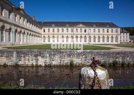 NOTRE-DAME DU BEC ABTEI LE BEC-HELLOUIN EURE (27) FRANKREICH Stockfoto