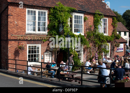 Stift und Pergament Pub, Stratford Warwickshire, UK Stockfoto