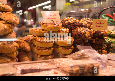 Seite Straßencafé Schaufenster. Venedig Italien Stockfoto