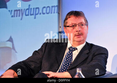 24. November 2012.  Belfast, Nordirland.  Finanzminister Sammy Wilson MP. MLA auf der Jahrestagung der Democratic Unionist Party. Stockfoto