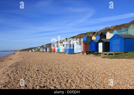 Strandhütten bei Milford am Meer, Hampshire, England UK Stockfoto