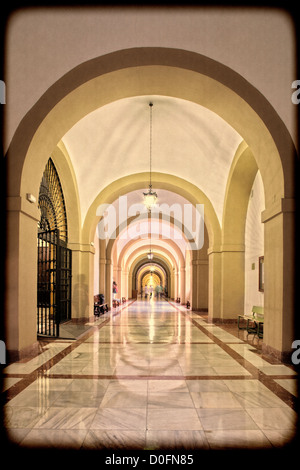 Universität von Sevilla (ehemalige königliche Tabakfabrik), Sevilla, Spanien Stockfoto