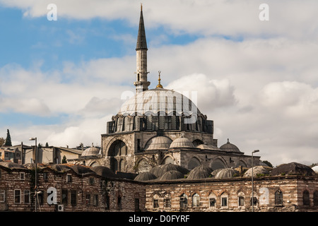 Das Exterieur des Rustem Pasa Moschee in Eminonu, Istanbul, Türkei. Stockfoto