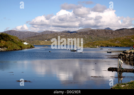 UK Schottland Western Isles Outer Hebrides Isle of Harris von der Insel Scalpay Stockfoto