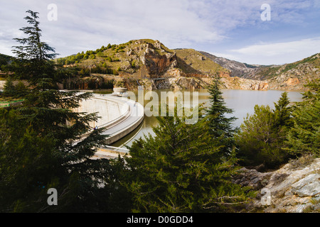 Quentar Reservoir Staudamm Wasserkraftwerk. Granada, Spanien Stockfoto