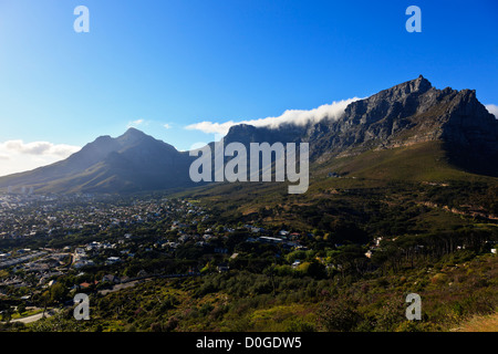 Cape Town, Südafrika. Ein am frühen Morgen Bild vom Löwen Kopf der Tafelberg in Kapstadt Südafrika. Stockfoto