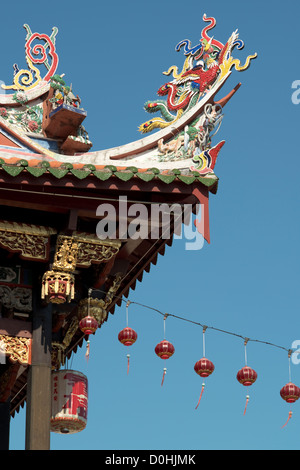 Ein Dach-Detail der Cheah Kongsi chinesischer Tempel in Georgetown, Penang, Malaysia Stockfoto