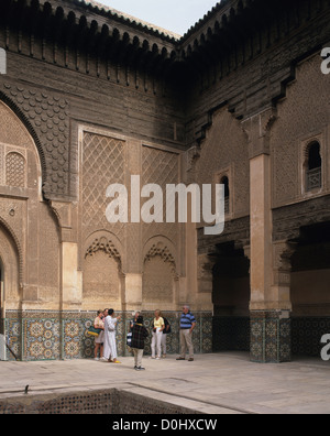 Innenhof des Ben Youssef Madrasa, Marrakesch, Marokko, Nordafrika Stockfoto