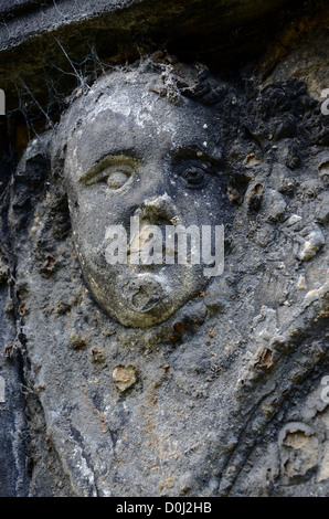 Detail aus ein Denkmal in St. Cuthbert Kirkyard in Edinburgh, Schottland, Großbritannien. Stockfoto