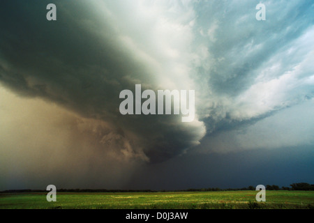 Eine Superzelle Gewitter drohend über ländliche nördliche Nebraska Stockfoto