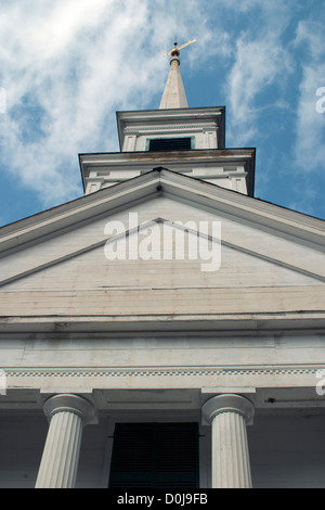 Alten New England South Worthington Methodistenkirche in Worthington, Massachusetts im zeitigen Frühjahr. Stockfoto