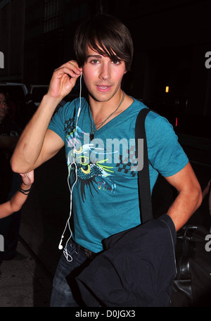 James Maslow die Besetzung von 'Big Time Rush' in ihrem Hotel New York City, USA - 13.08.10 Ankunft Patricia Stockfoto