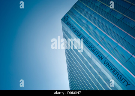 Ein Blick auf das neue Manchester Metropolitan University MMU-Gebäude. Stockfoto