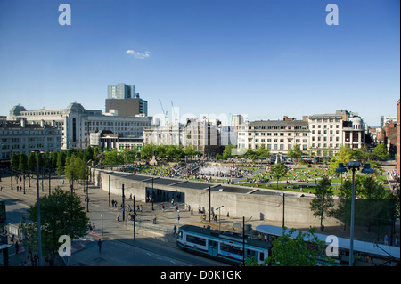 Ein Blick auf Piccadilly Gardens in Manchester. Stockfoto