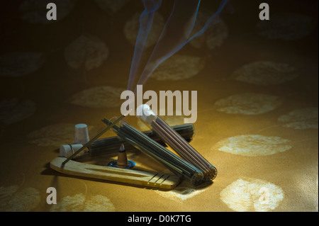 Weihrauch Stick brennen Stockfoto