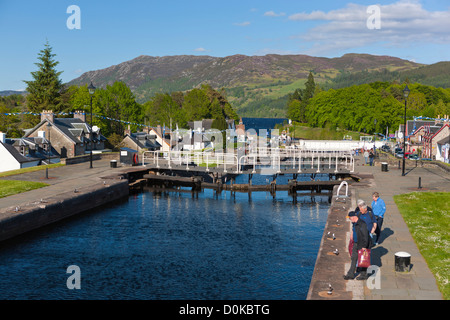 Schlösser an der Caledonian Canal in Fort Augustus. Stockfoto