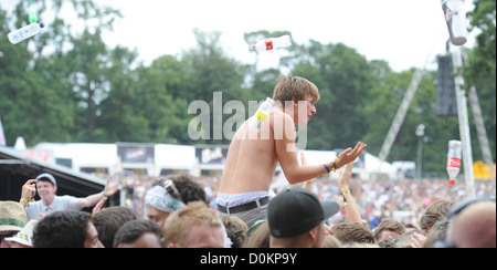 Menge der V Festival 2010 abgehaltenen Hylands Park - Performances - Tag zwei Chelmsford, England - 22.08.10 Stockfoto