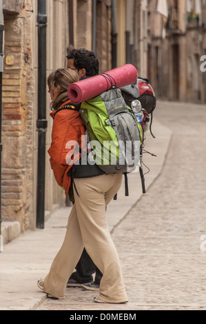 Pilger in Estella, Navarra. Spanien Stockfoto