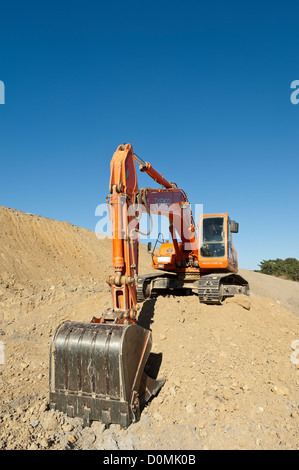 Daewoo-Hydraulikbagger ruht in einer Baustelle Stockfoto